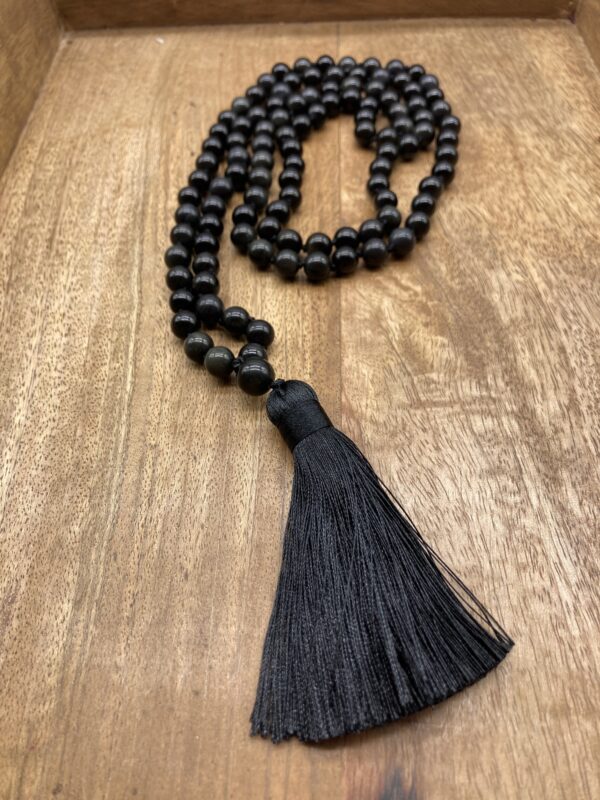 Mala halsband av Silverobsidian